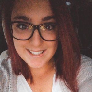 Meet your Posher, Katelyn